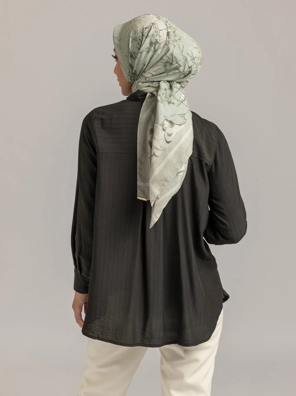 ANARA TOP PLAIN BLACK