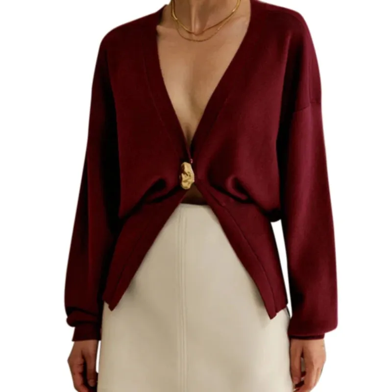 Chic VAN V-Neck Knit golden one button seater