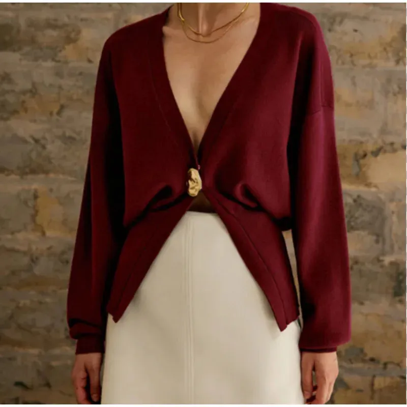 Chic VAN V-Neck Knit golden one button seater
