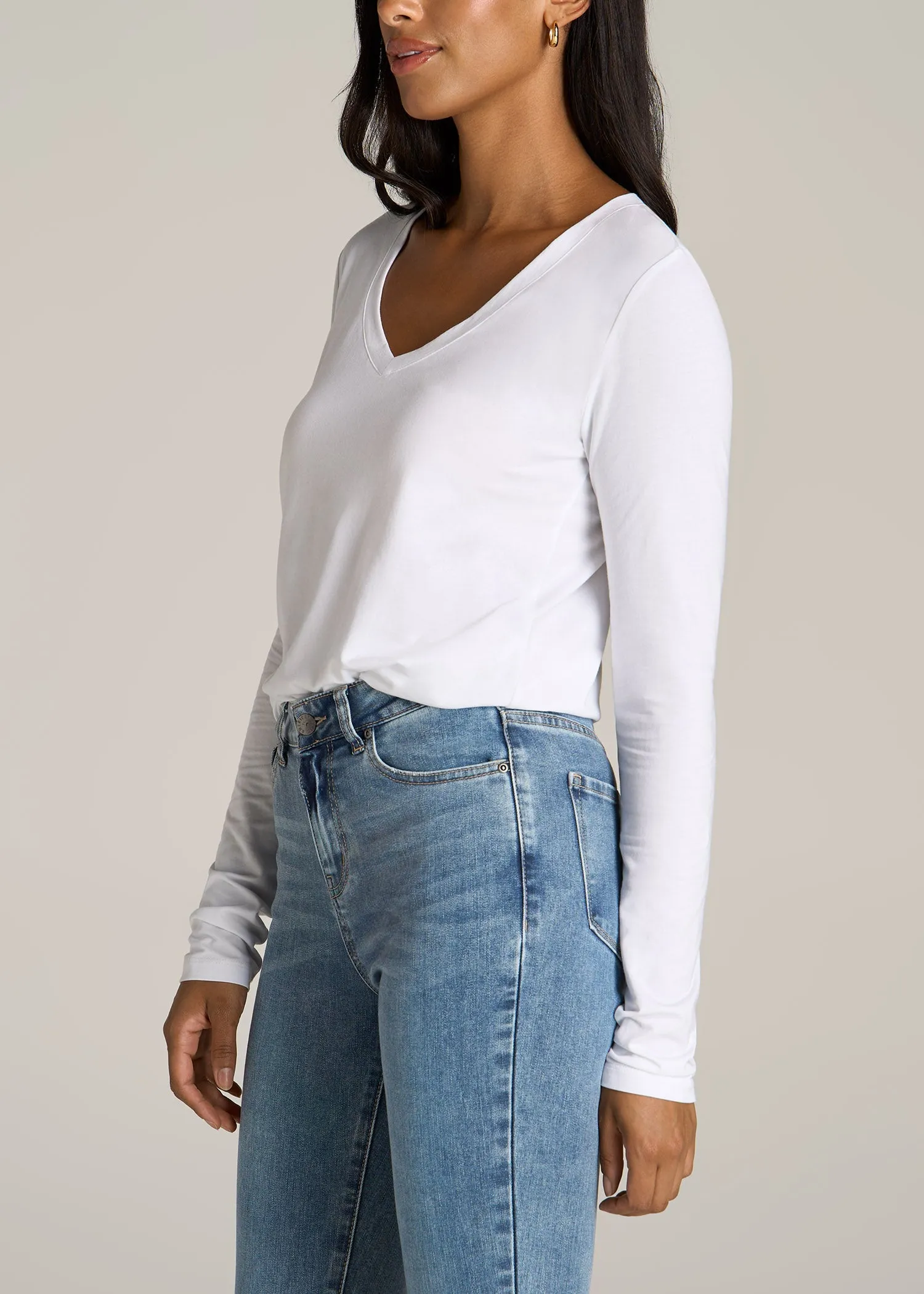 Long Sleeve Scoop V-Neck Tee Shirt for Tall Women in White